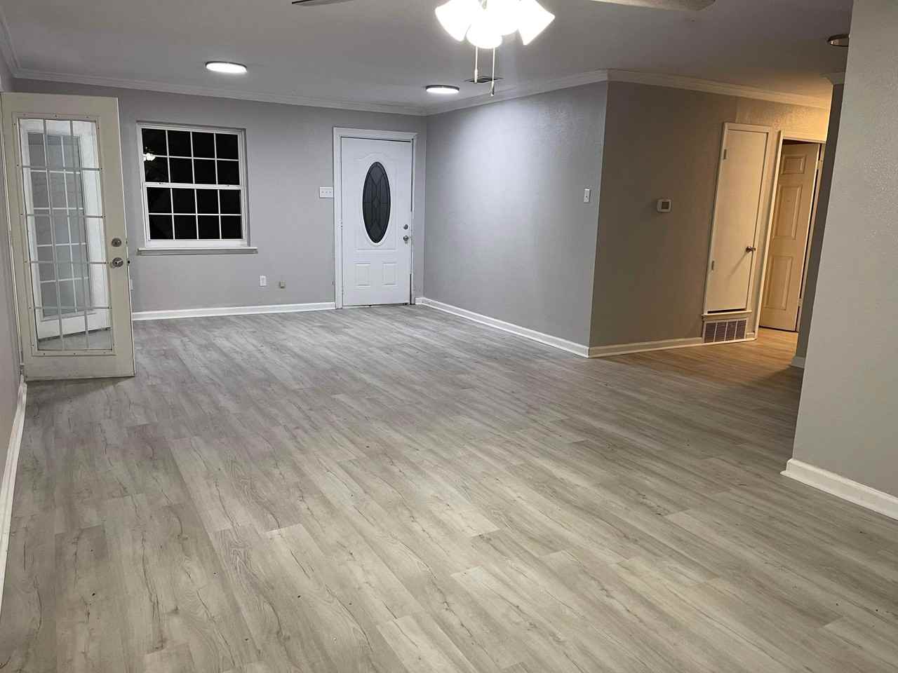 302 Kansas St #1 - Photo 3 of 19