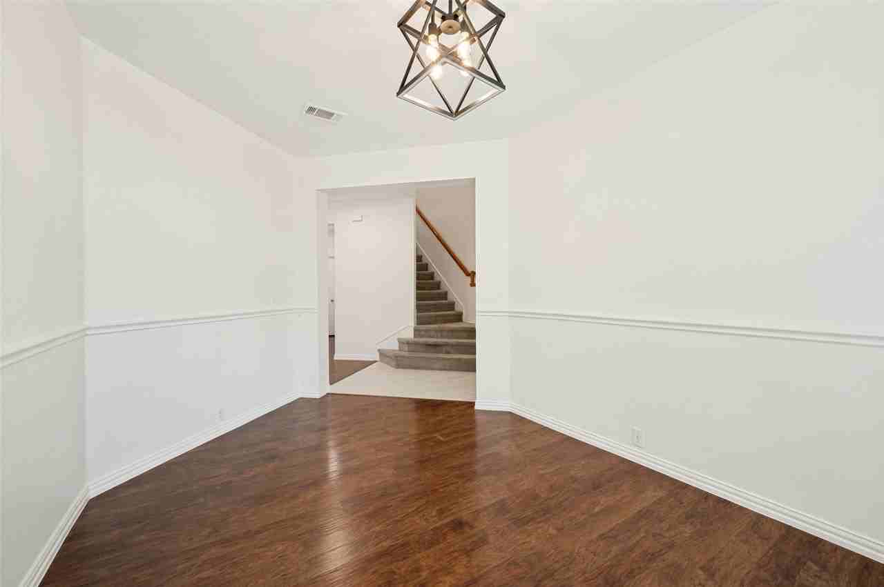 7086 Richmond Dr - Photo 4 of 28