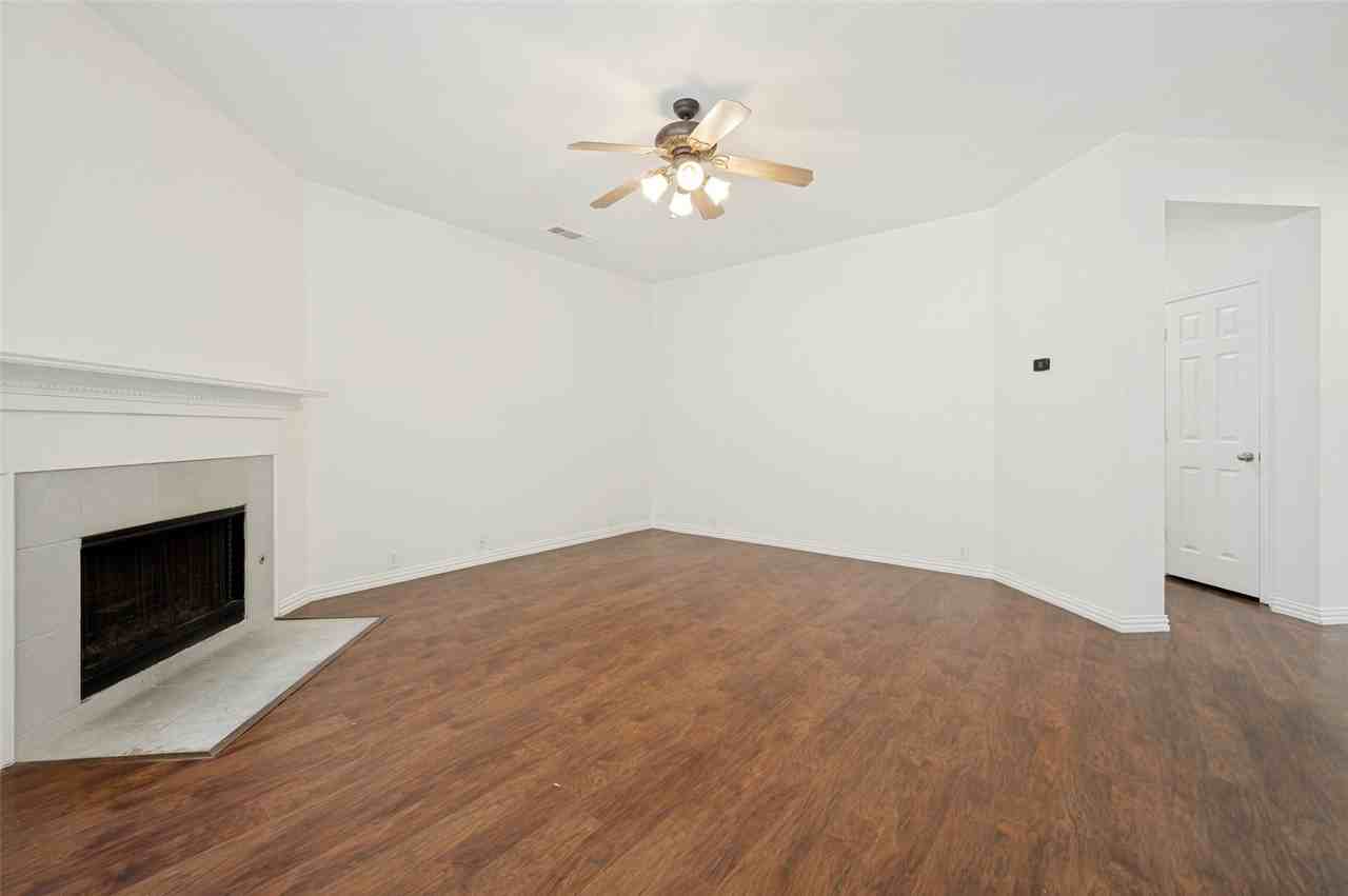 7086 Richmond Dr - Photo 7 of 28