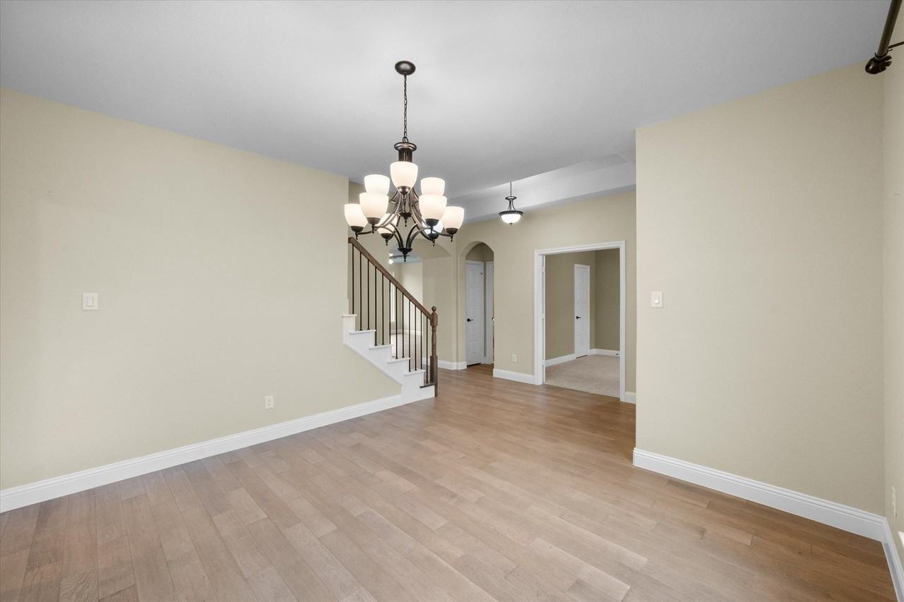 4434 Verbena St - Photo 5 of 40
