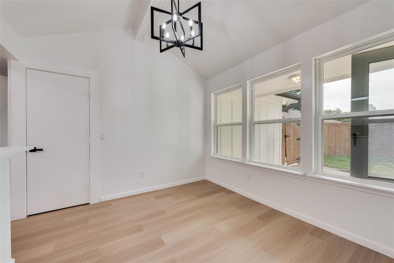 2307 Glen Forest Ln - Photo 6 of 20