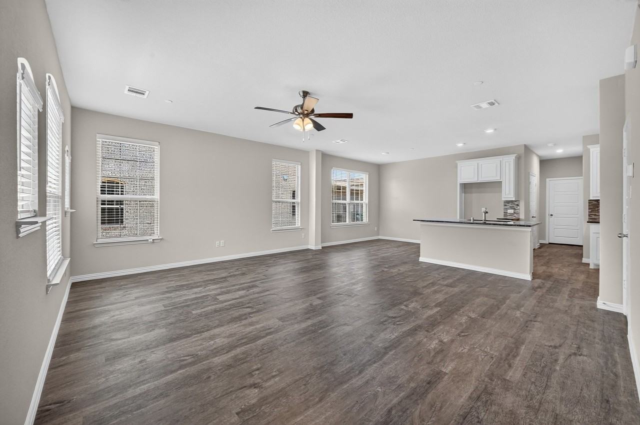 3316 Solana Cir - Photo 2 of 11