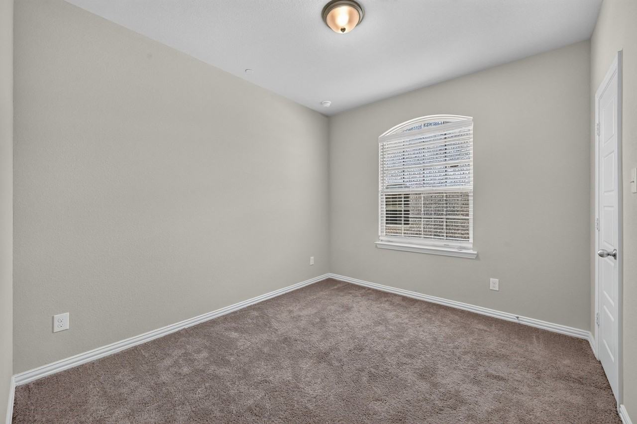 3316 Solana Cir - Photo 6 of 11