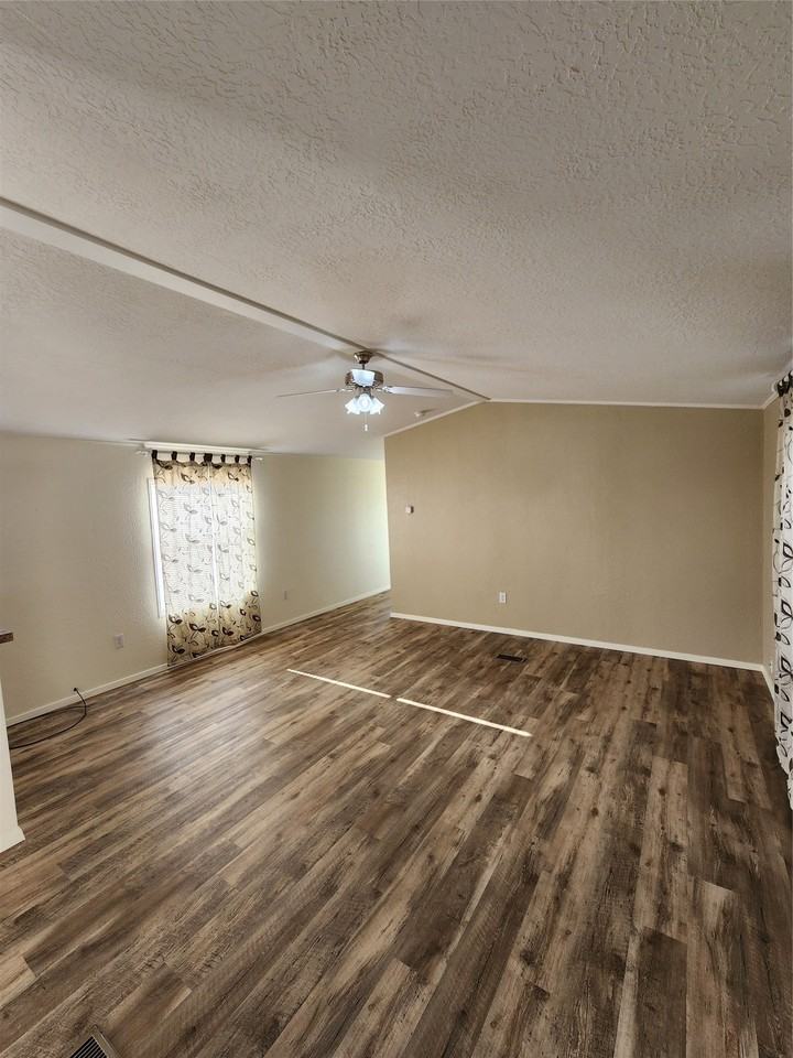 2745 Ranch Rd - Photo 2 of 14