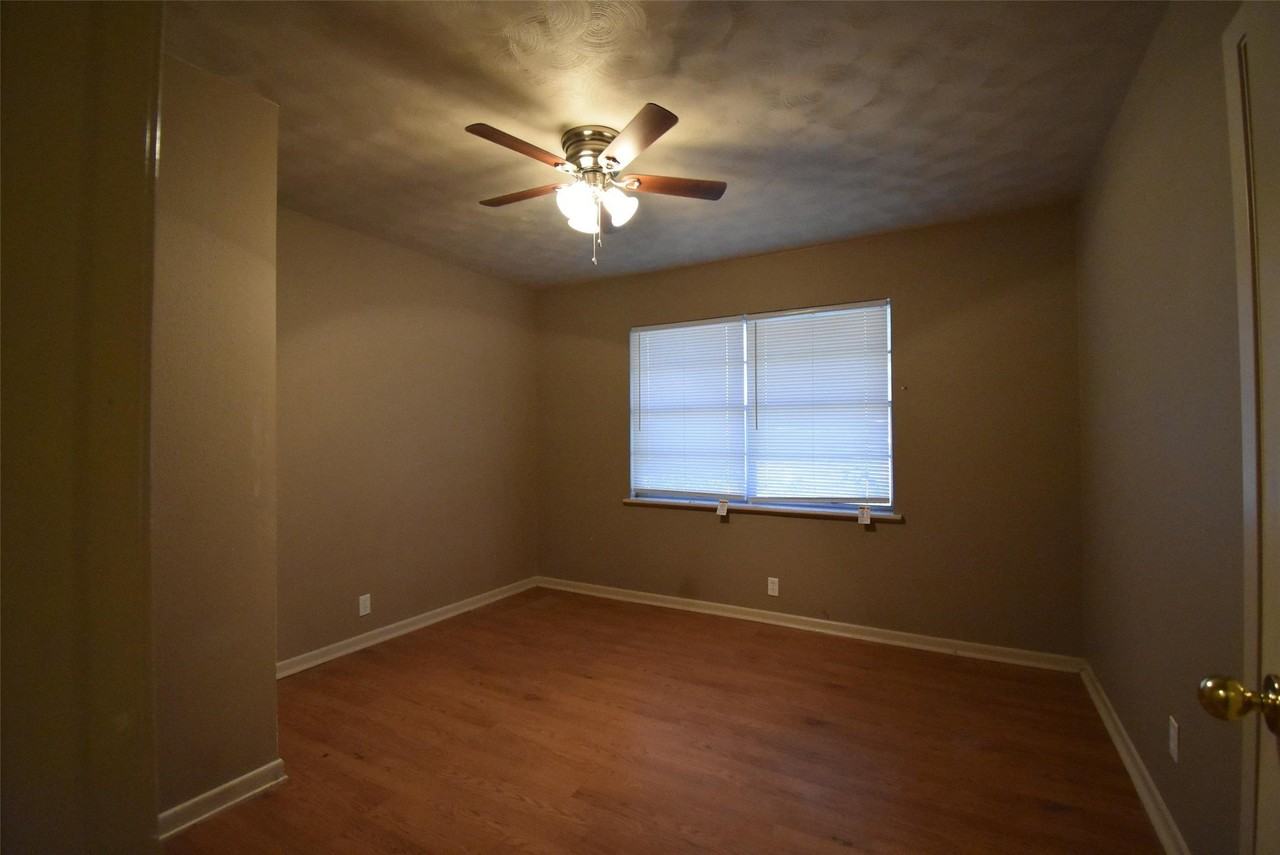 206 S Thomas St - Photo 6 of 9