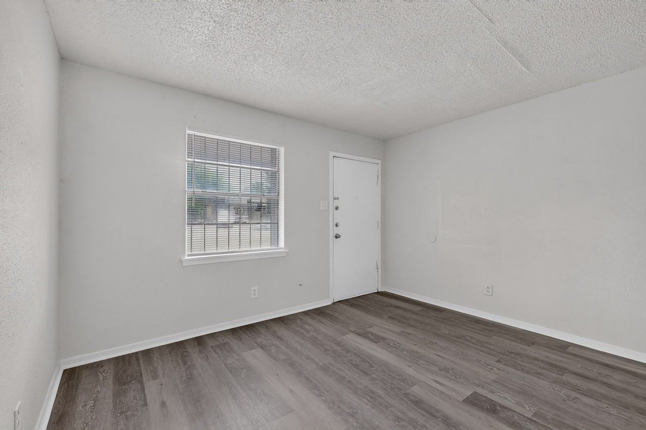 3411 Judge Dupree Dr - Photo 4 of 35