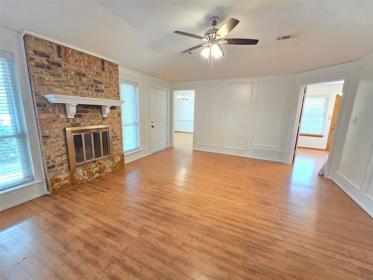 2011 Stradivarius Ln - Photo 6 of 20