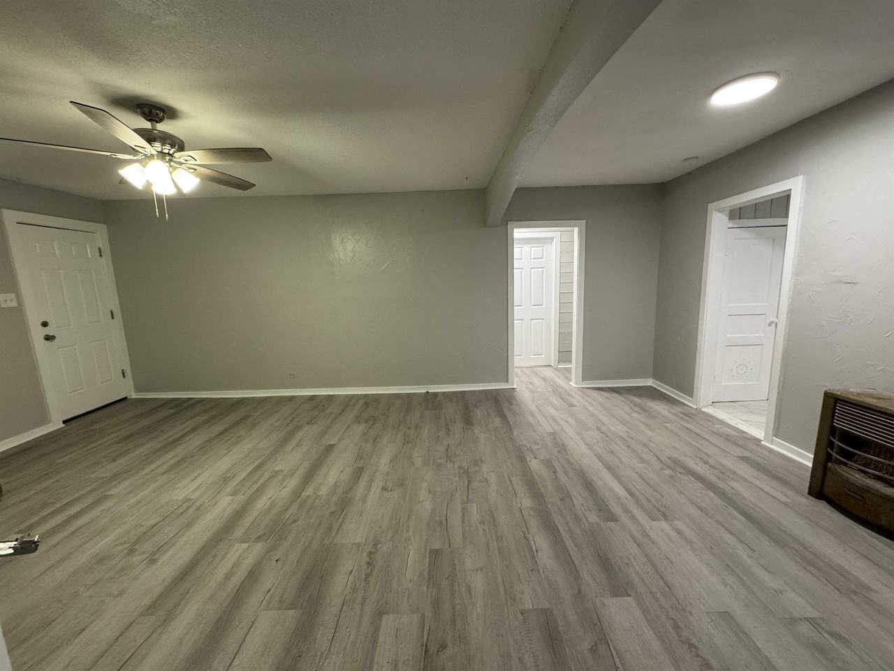 500 W Burrell St #1 - Photo 3 of 17