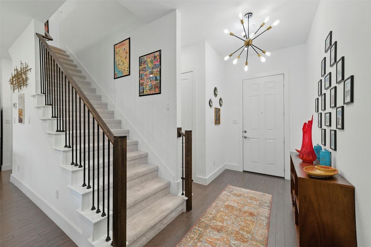 1078 Maverick Dr - Photo 4 of 29