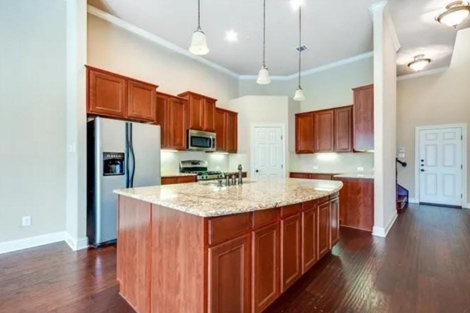 188 Milan St #803 - Photo 4 of 20