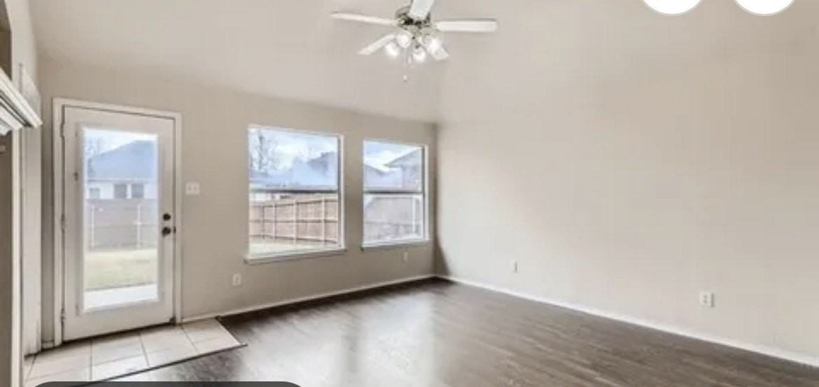 1574 Hansberry Dr - Photo 6 of 25