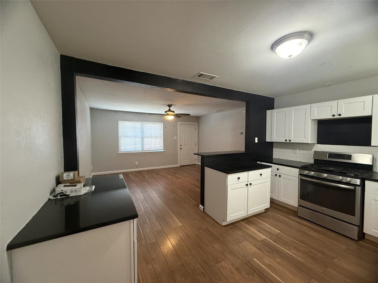 2374 Talco Dr - Photo 6 of 9