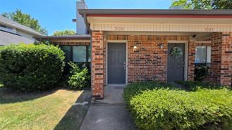 900 Meadow Cir N #906 - Photo 1 of 1