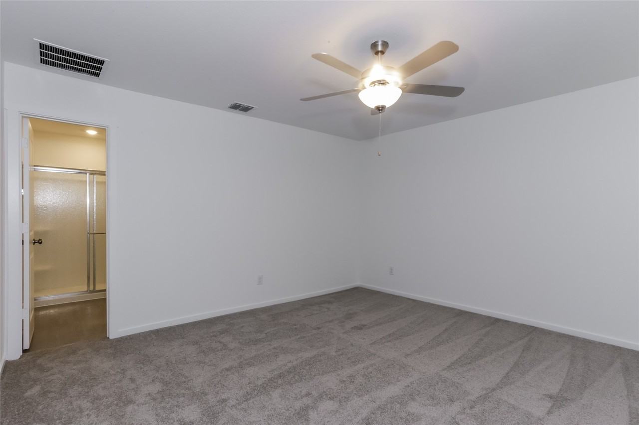 15225 Rangeland Rd - Photo 6 of 25