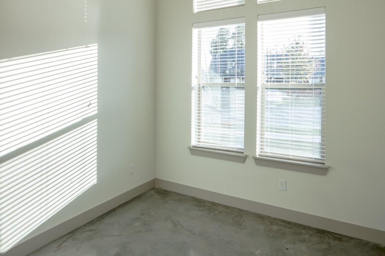601 N Oak St #324 - Photo 6 of 12