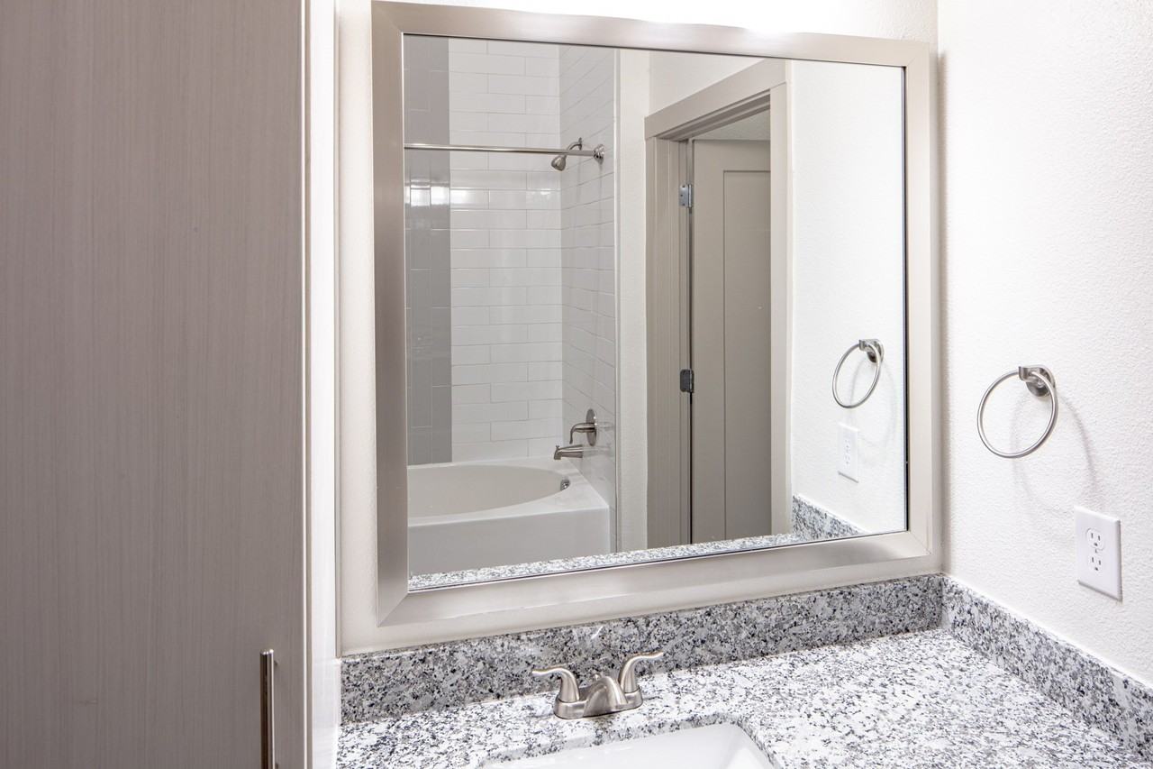 601 N Oak St #324 - Photo 7 of 12