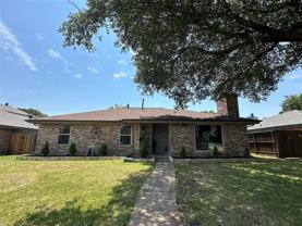1110 Carriagehouse Ln - Photo 1 of 1