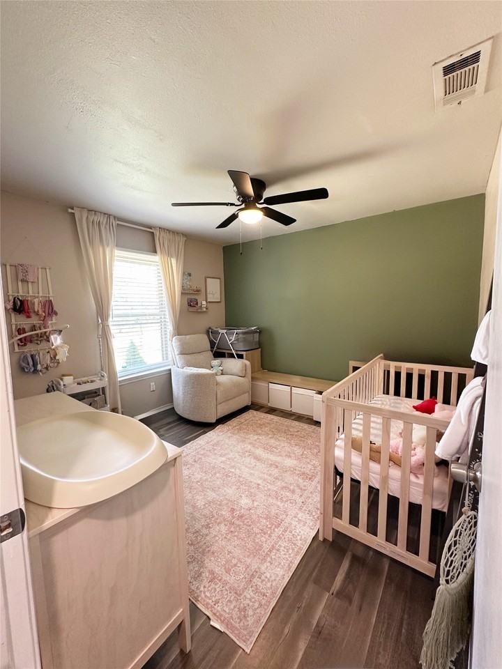 1110 Carriagehouse Ln - Photo 6 of 11