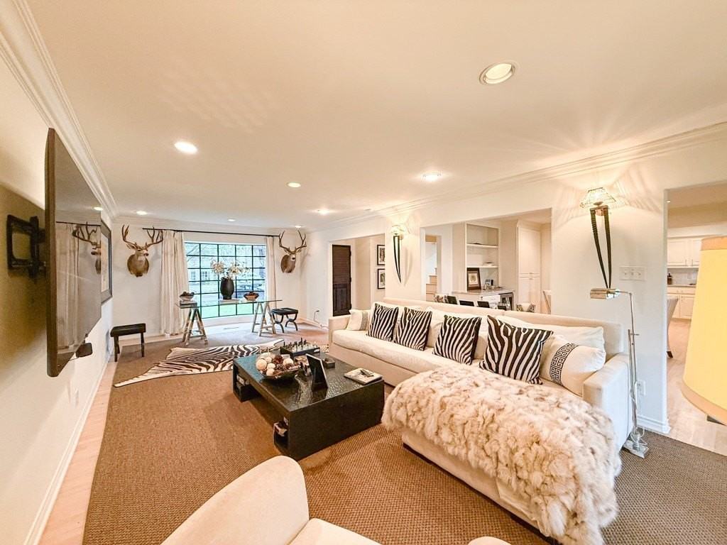 4500 San Carlos St - Photo 5 of 30