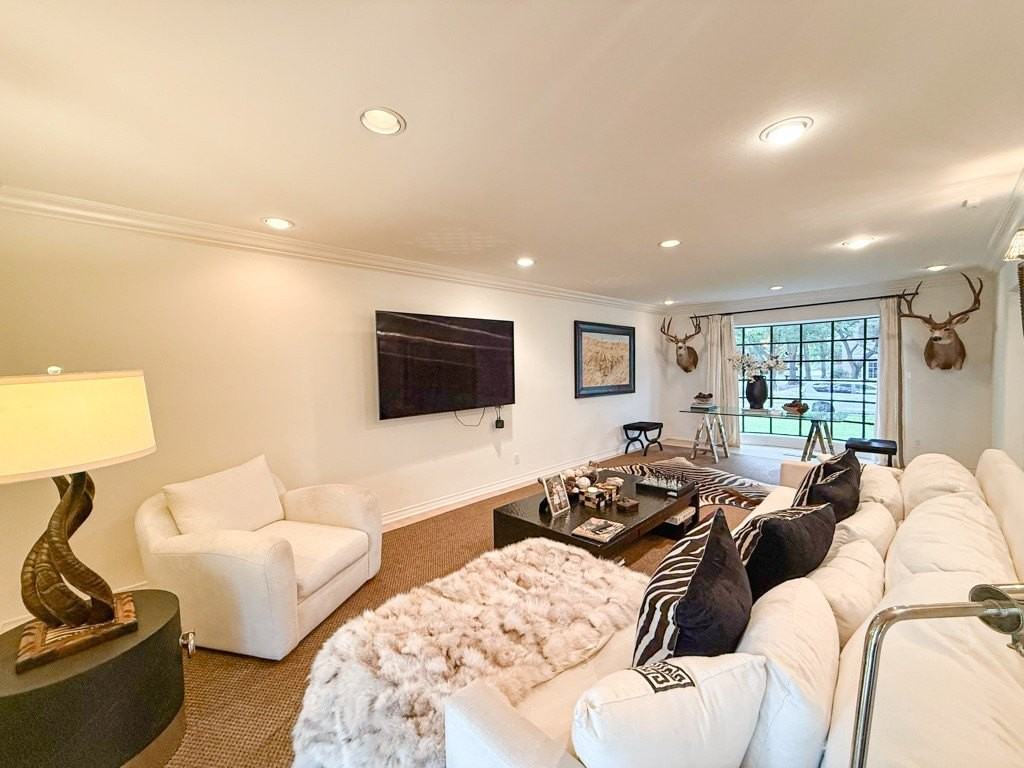 4500 San Carlos St - Photo 6 of 30