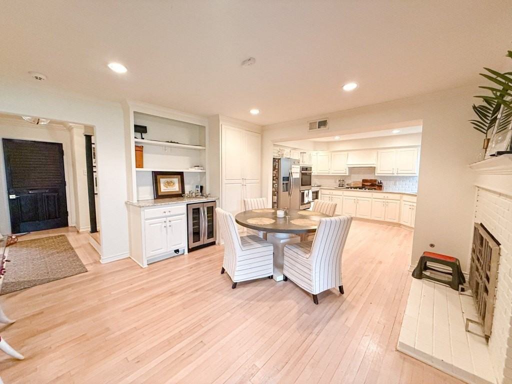 4500 San Carlos St - Photo 7 of 30