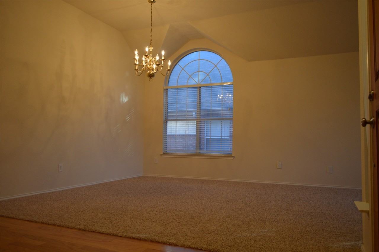 7512 Sonoma Valley Dr - Photo 2 of 14
