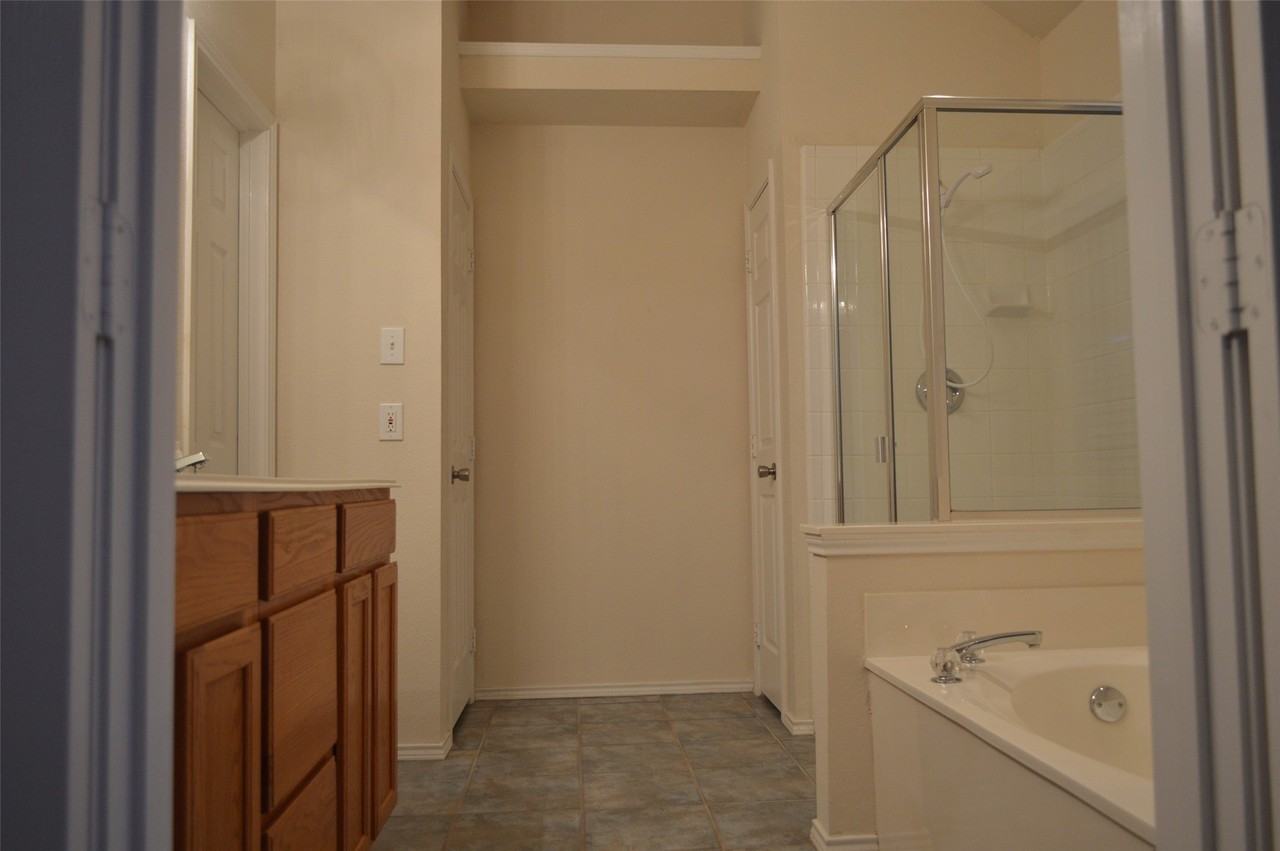 7512 Sonoma Valley Dr - Photo 7 of 14