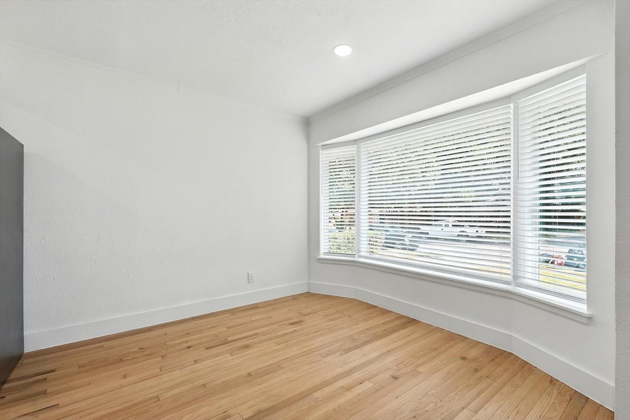 6519 Ravendale Ln - Photo 7 of 19