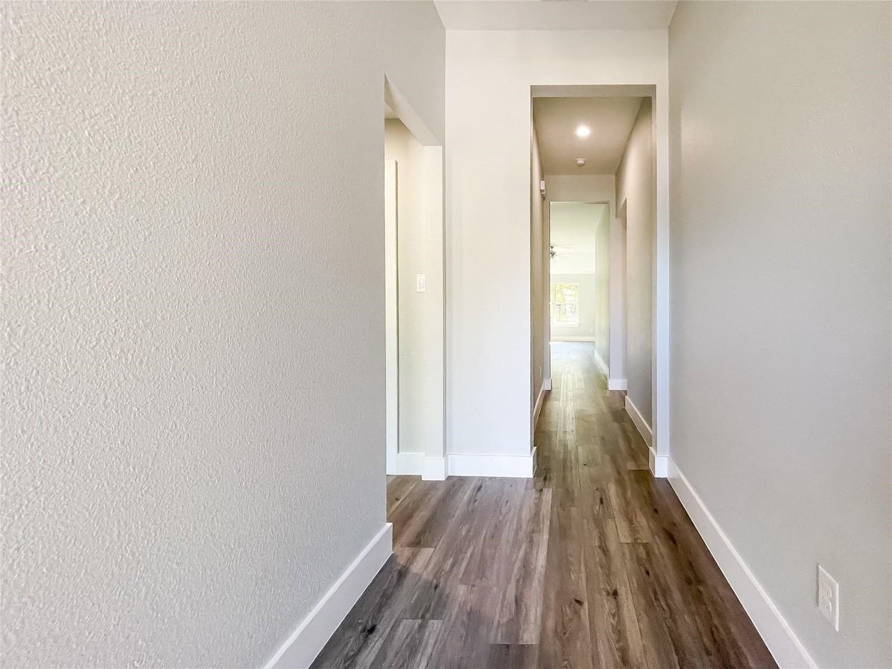 3318 Rutledge St - Photo 4 of 17