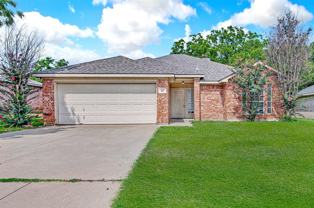 412 Dakota Dr - Photo 1 of 1