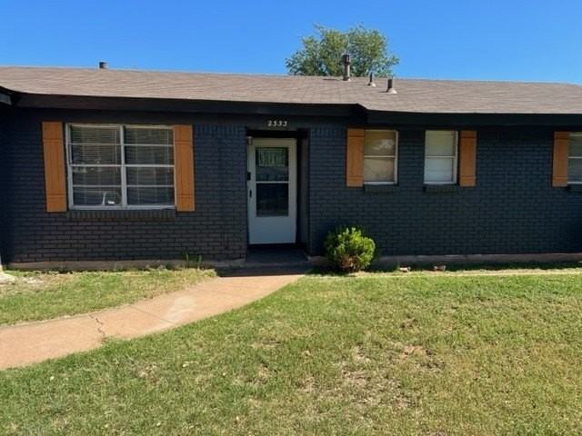 2333 Marsalis Dr - Photo 2 of 21