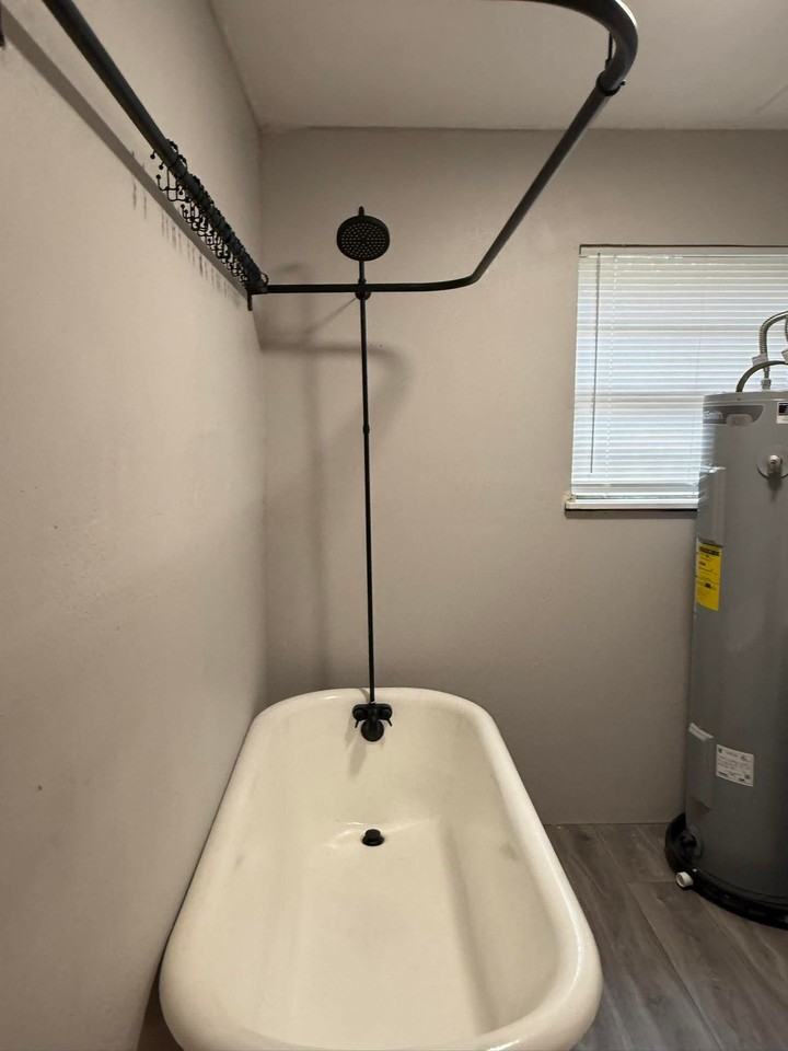 415 West Rainey StreetApt. B #1 - Photo 5 of 11