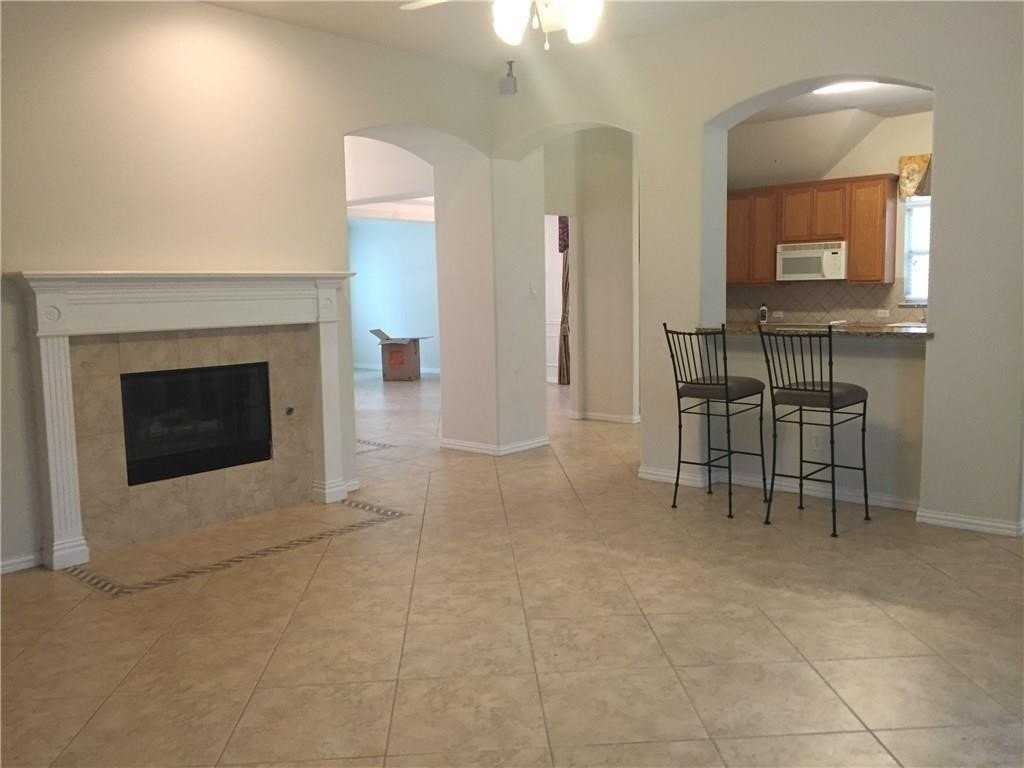 1004 Royal Oaks Dr - Photo 6 of 39