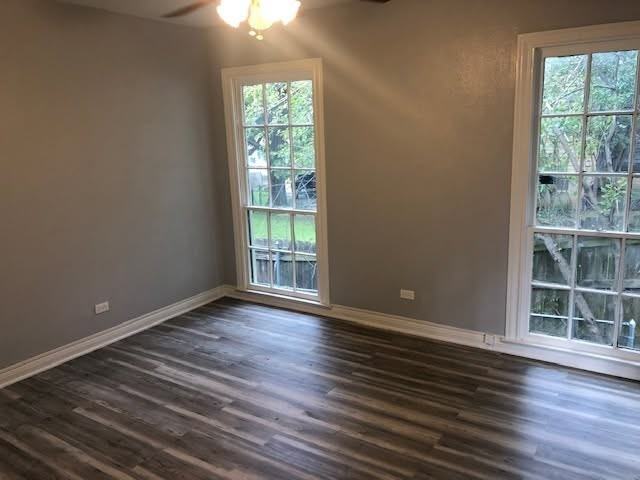 1113 W Walker St #1 - Photo 5 of 7