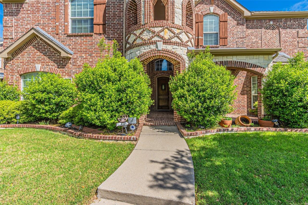 13074 Cordellera Ln - Photo 3 of 40