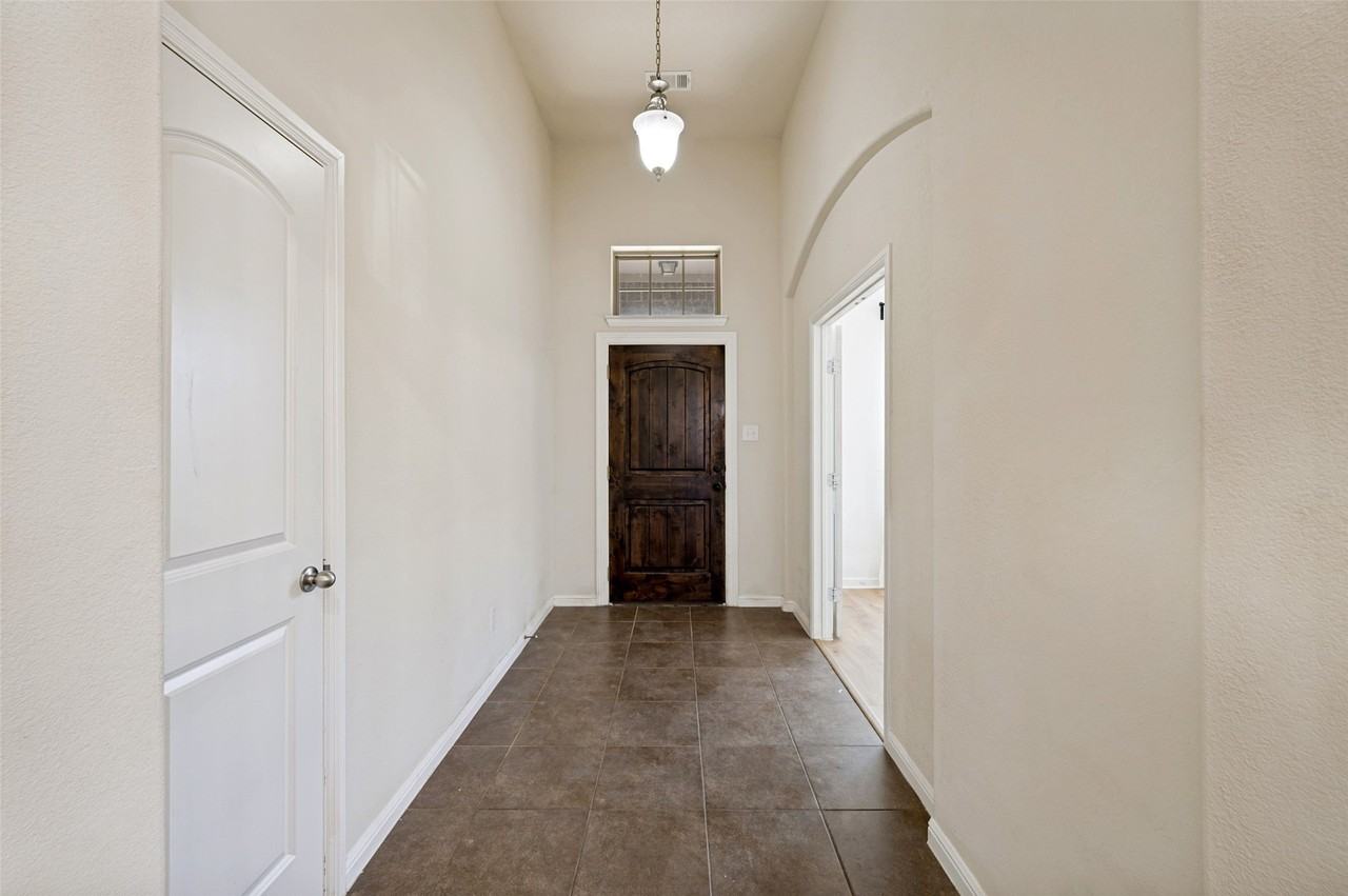 929 Green Coral Dr - Photo 4 of 25