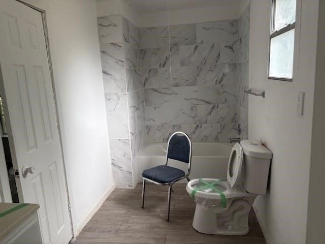 1037 Cedar St - Photo 6 of 9