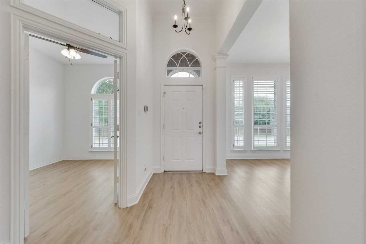 4008 Daden Oaks Dr - Photo 3 of 21