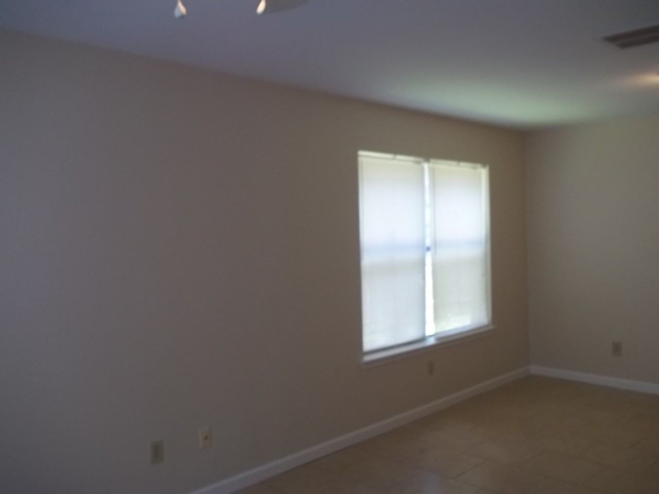 936 Ember Ln - Photo 5 of 15