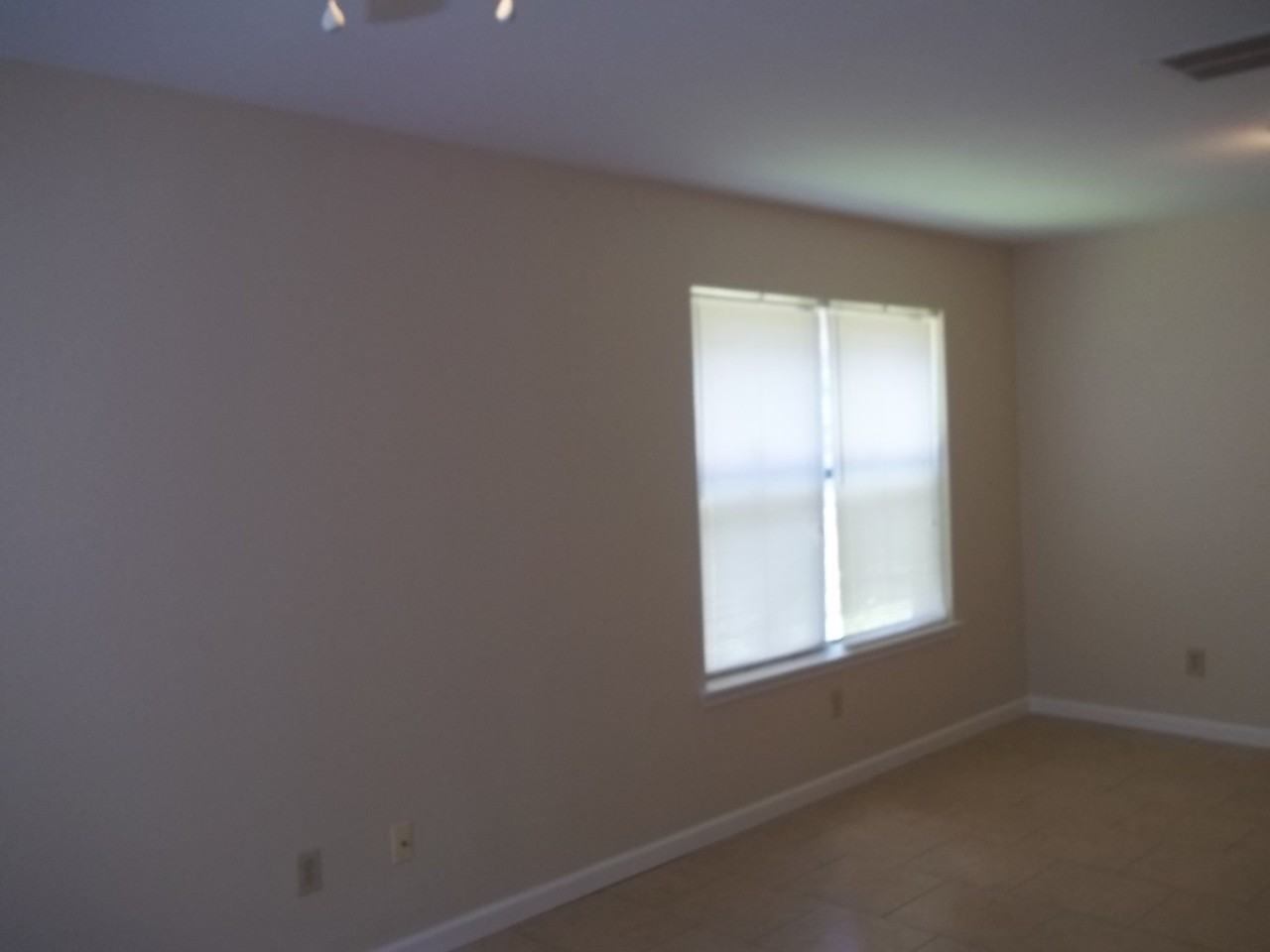 936 Ember Ln - Photo 6 of 15