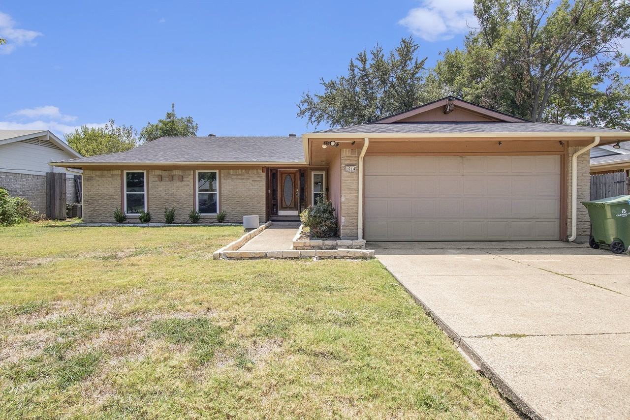 1014 Terrace Trl - Photo 2 of 25