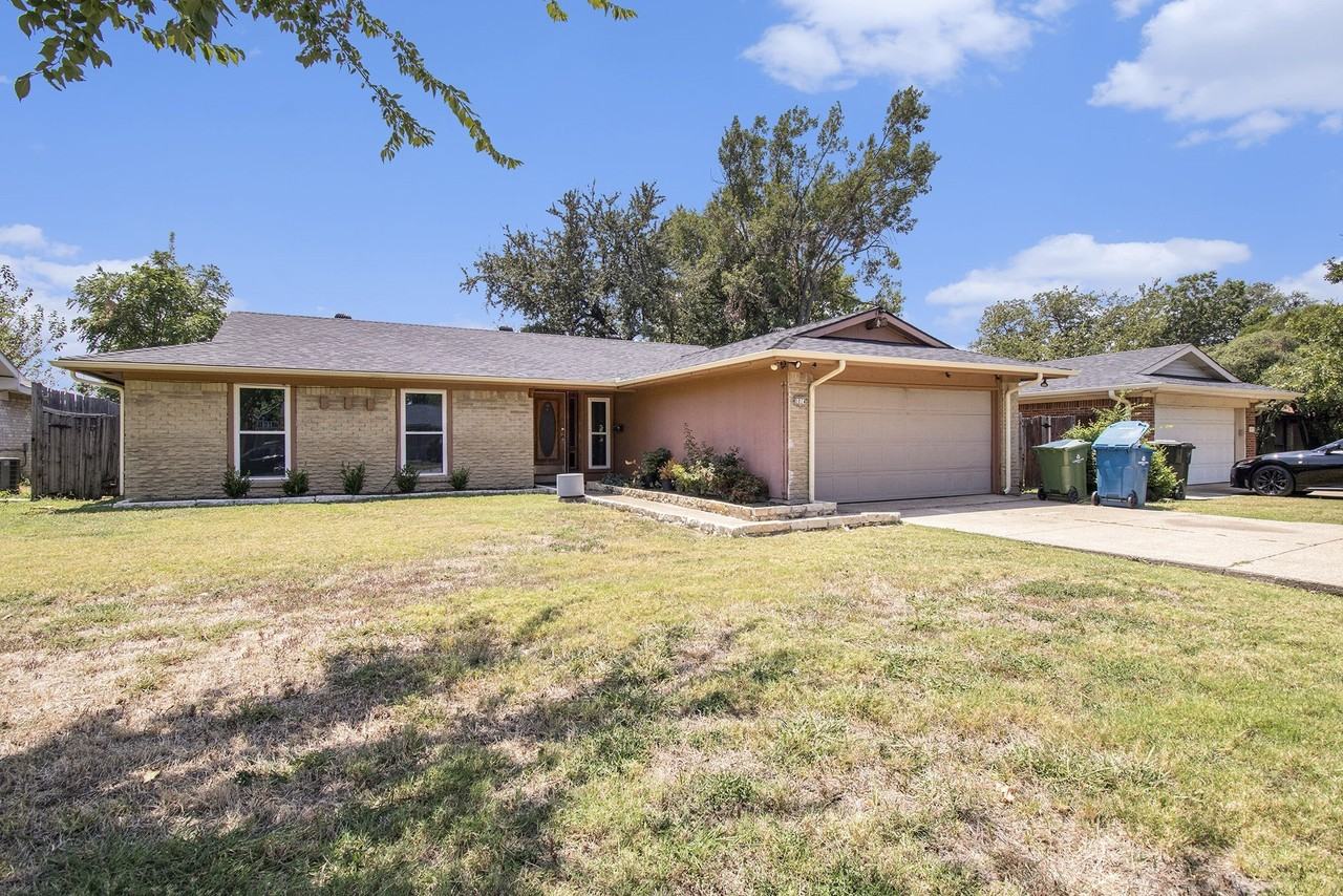 1014 Terrace Trl - Photo 4 of 25