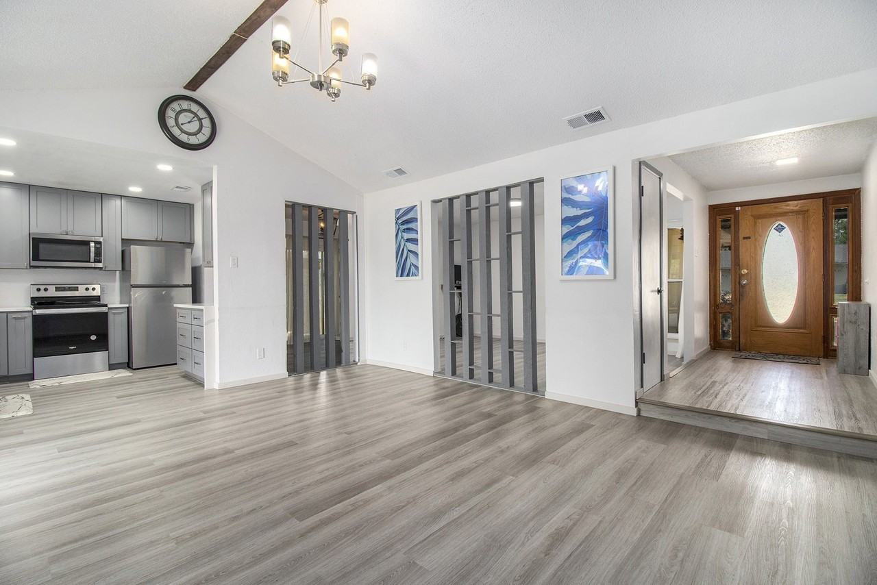 1014 Terrace Trl - Photo 7 of 25