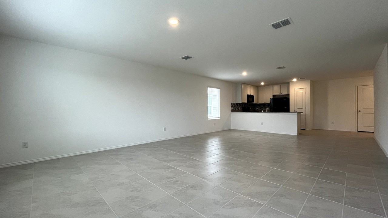 303 Ashbrook Way - Photo 6 of 24
