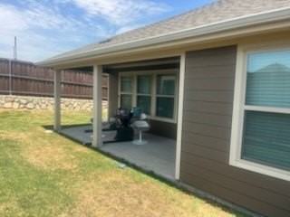 11129 Pond View Ct - Photo 3 of 13