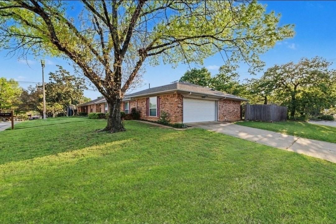 4900 Ridgeline Dr - Photo 3 of 16