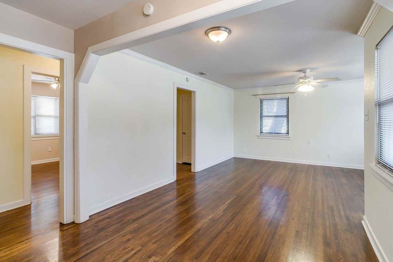 4713 Kilpatrick Ave - Photo 7 of 20