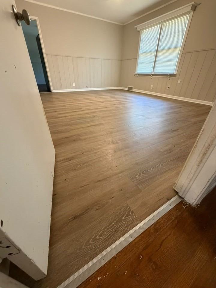 6413 Lambeth Ln - Photo 4 of 28