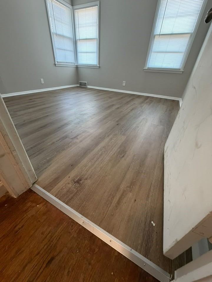 6413 Lambeth Ln - Photo 6 of 28