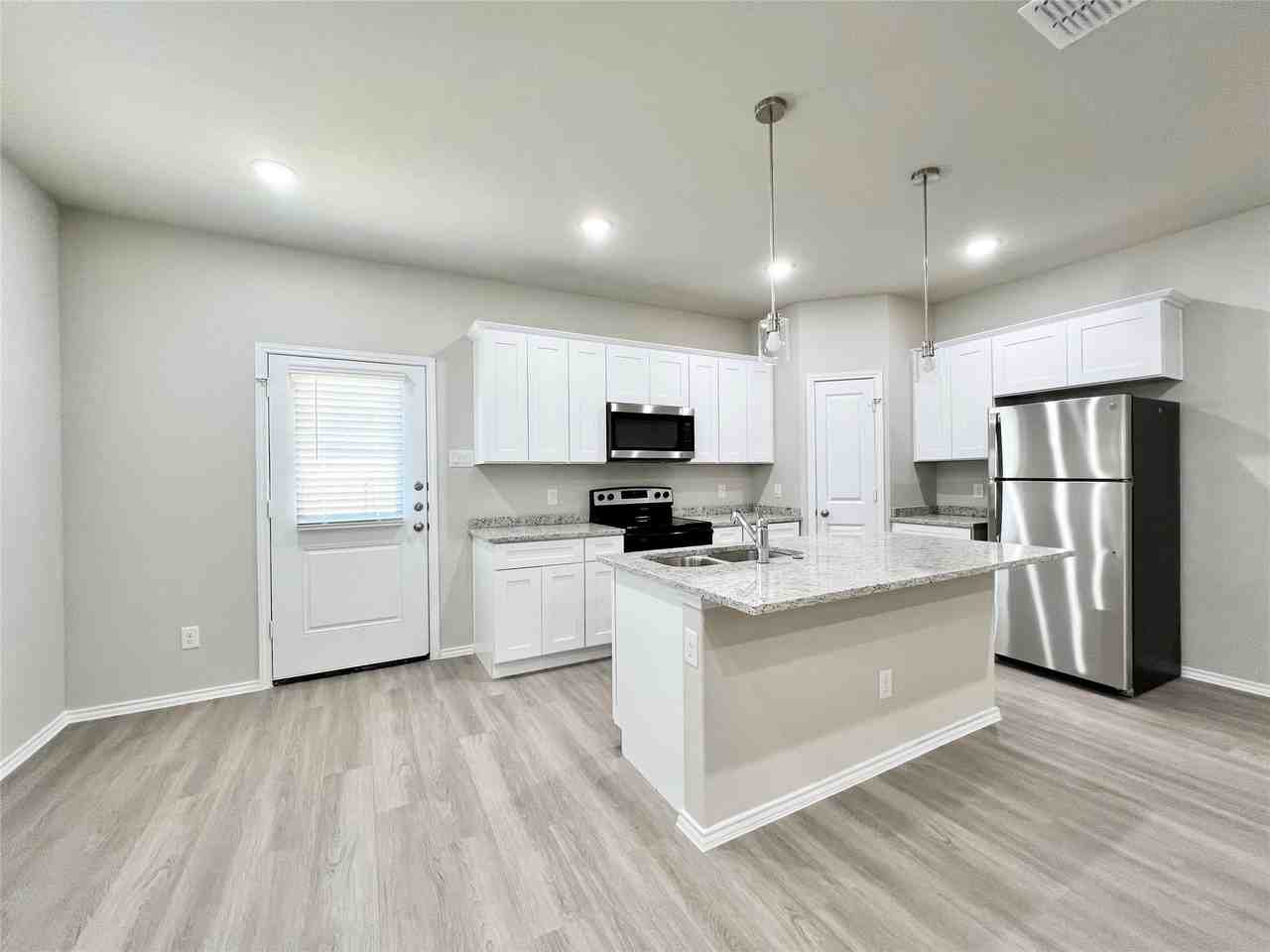 3501 E Renfro St #103 - Photo 2 of 32